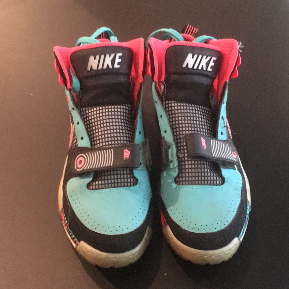 Original South Beach Bo Jackson Nike size 10